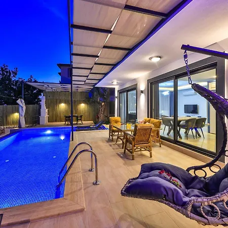Albedo Blue Villa